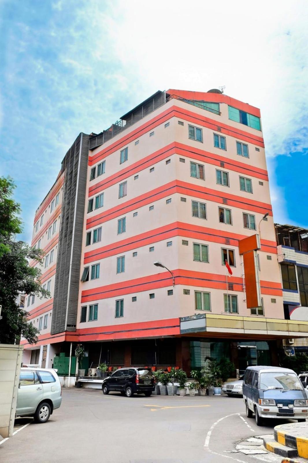 Plaza Hotel Harco Mangga Dua Jakarta Exterior photo